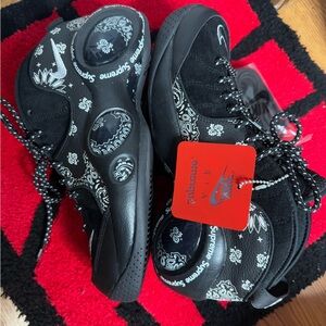 Supreme x Nike Air Zoom Flight 95 SP